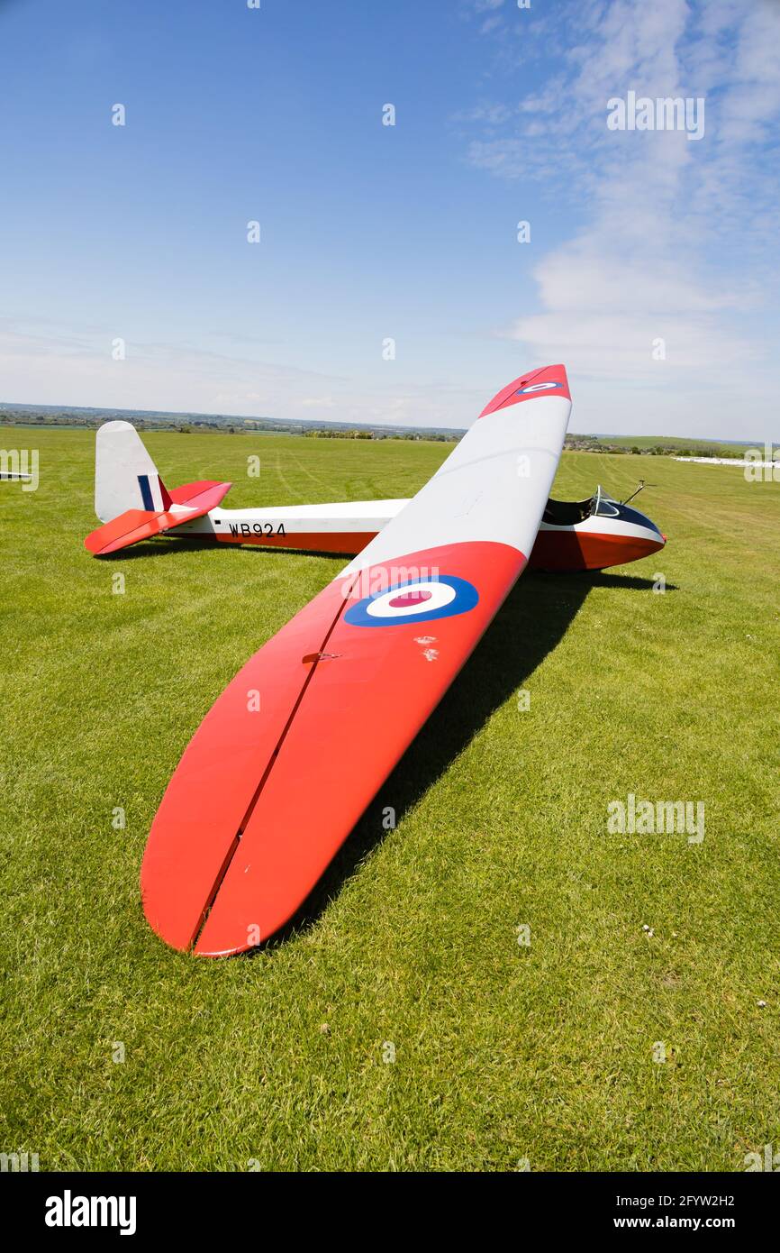 Vintage Slingsby T21b aliante nei colori della RAF Air Cadets, WB924 al London Gliding Club, con sede a Dunstable Foto Stock