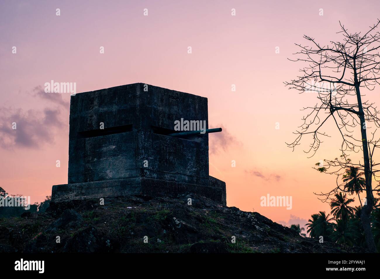 Giapponese guerra mondiale 2 bunker a Corby'n baia spiaggia a Port Blair, Andaman e Nicobar isole Foto Stock