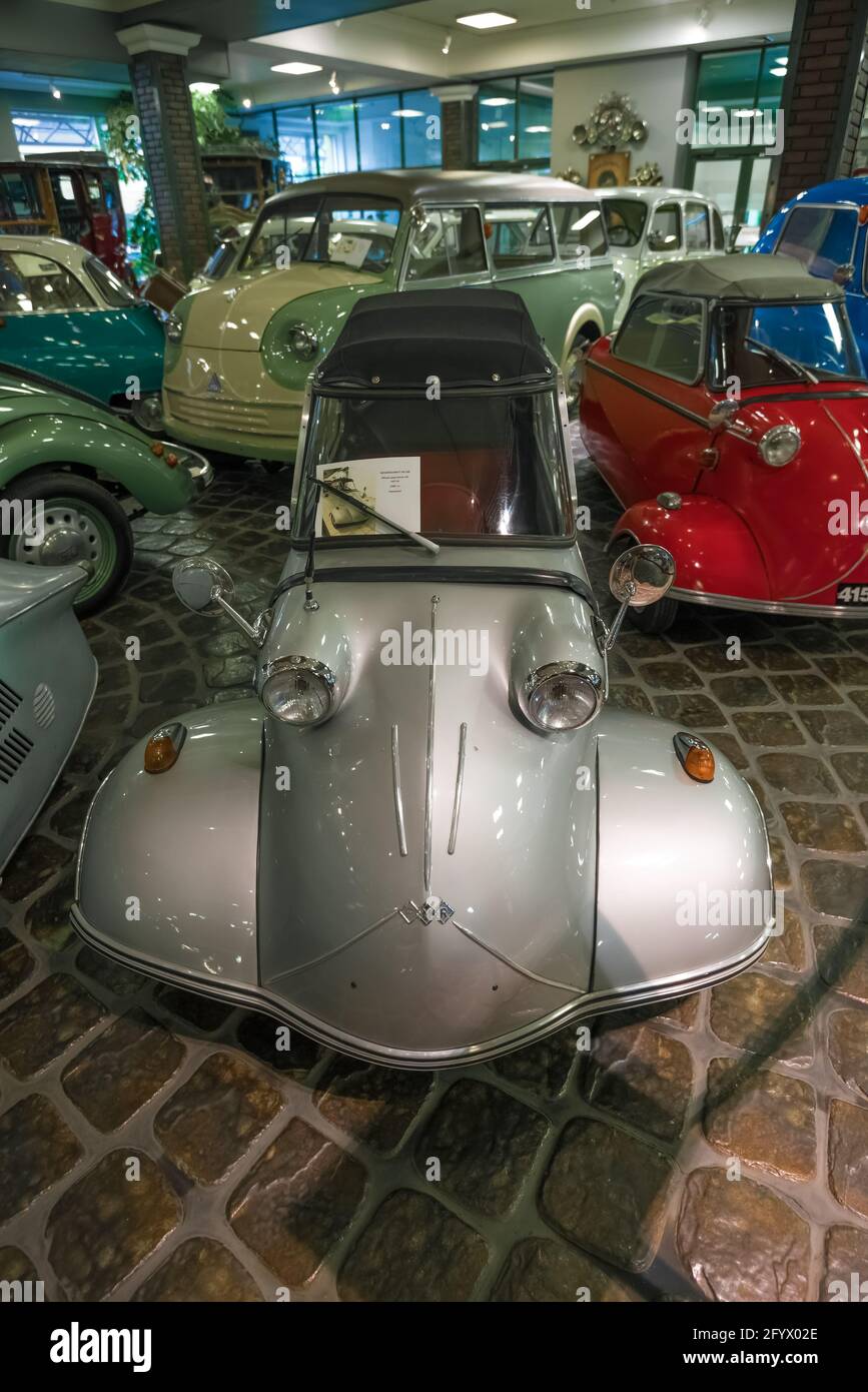 ARKHANGELSKOE, RUSSIA - 26 AGOSTO 2020: Silver Messerschmitt FMR KR 201 mini-car (1960) al Vadim Zadorozhny Museum of Technology Foto Stock