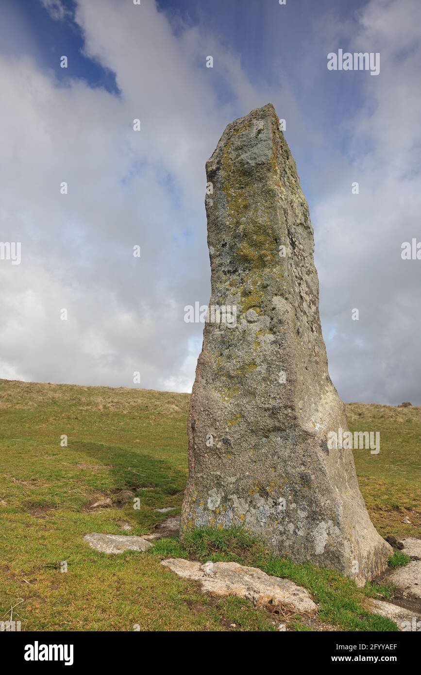 Pietra lunga su Shivel giù con Kestor Rock nel sfondo Foto Stock