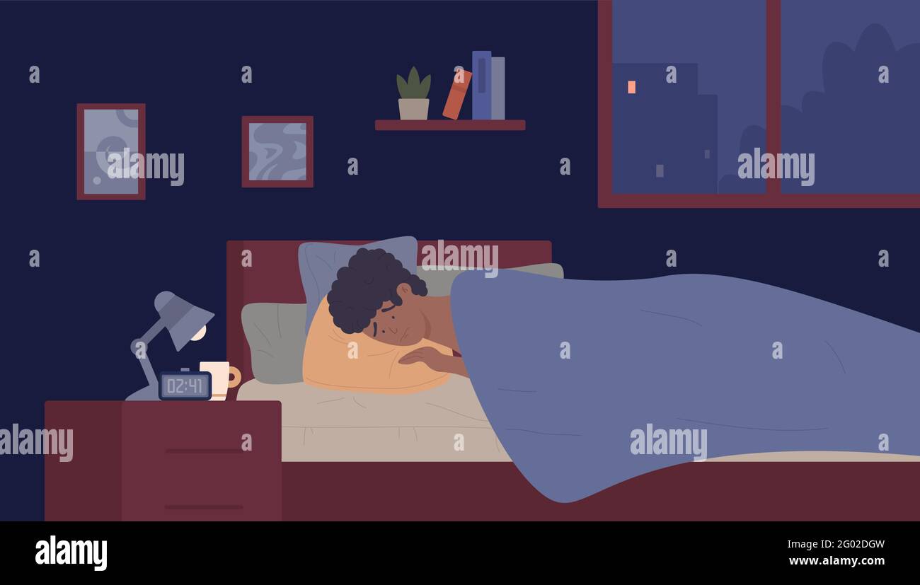 Sonnolento giovane uomo con insonnia stress problema illustrazione vettoriale. Cartoon irrequieto personaggio maschile stanco cercando di dormire, sdraiato in letto in camera da letto casa scura, insonnia notte senza riposo sfondo Illustrazione Vettoriale