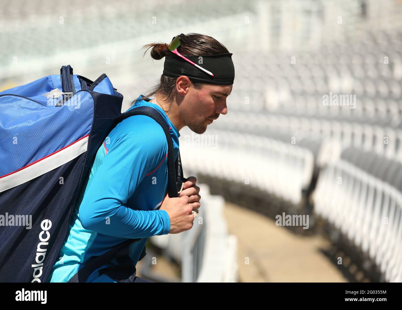 La Rory Burns dell'Inghilterra durante la sessione di reti a Lord's, Londra. Data immagine: Lunedì 31 maggio 2021. Foto Stock
