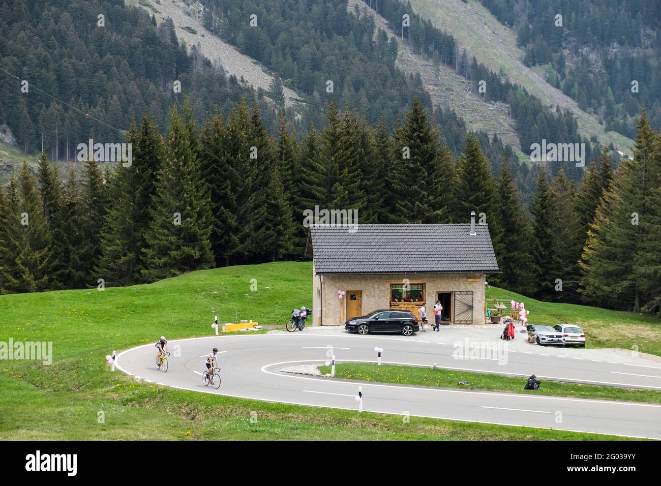 Svizzera, giro d'Italia 2021, tappa Verbania-Valle Spluga-Alpe Motta, passo San Bernardino Foto Stock