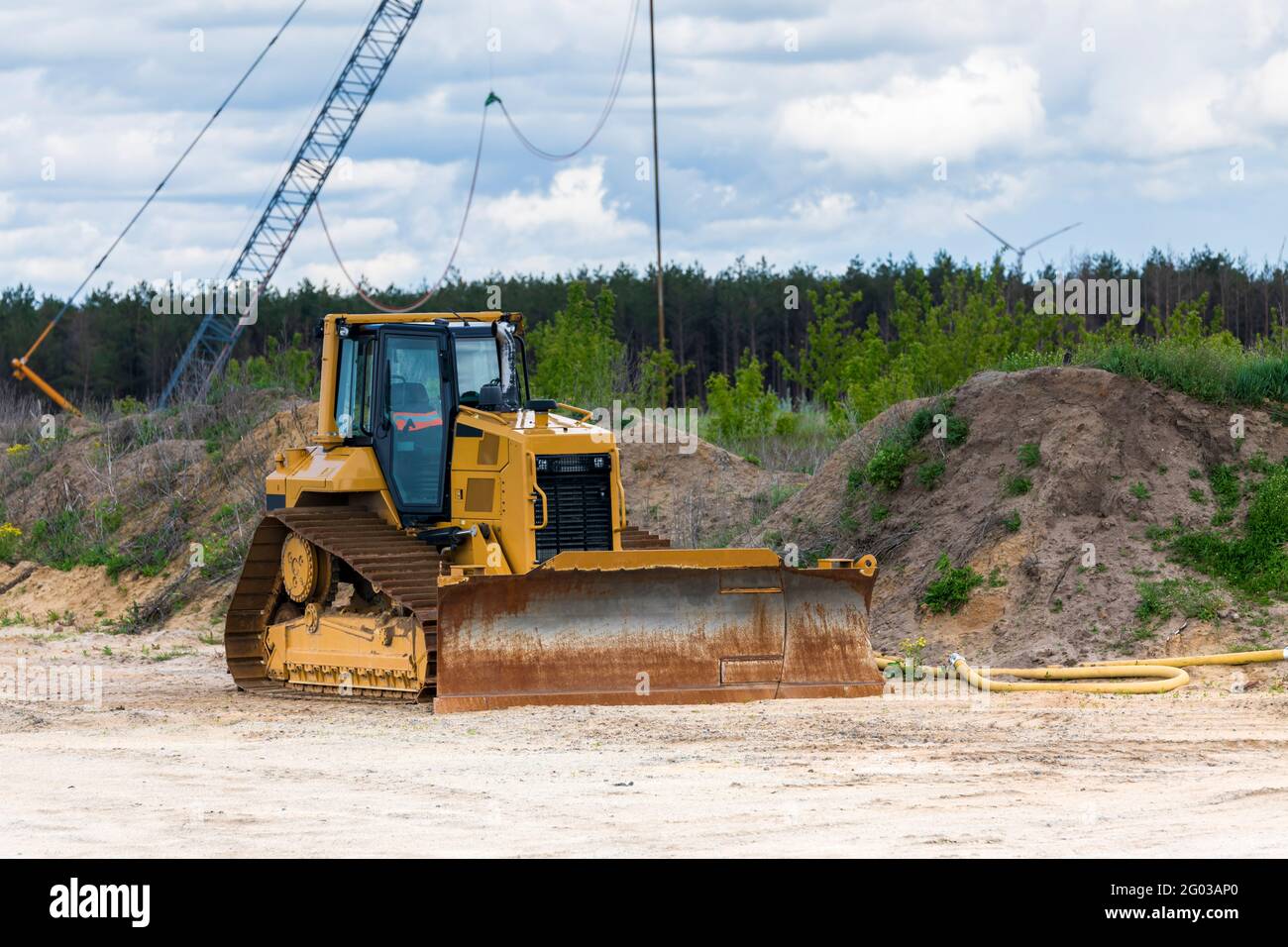 Un bulldozer in un cantiere Foto Stock
