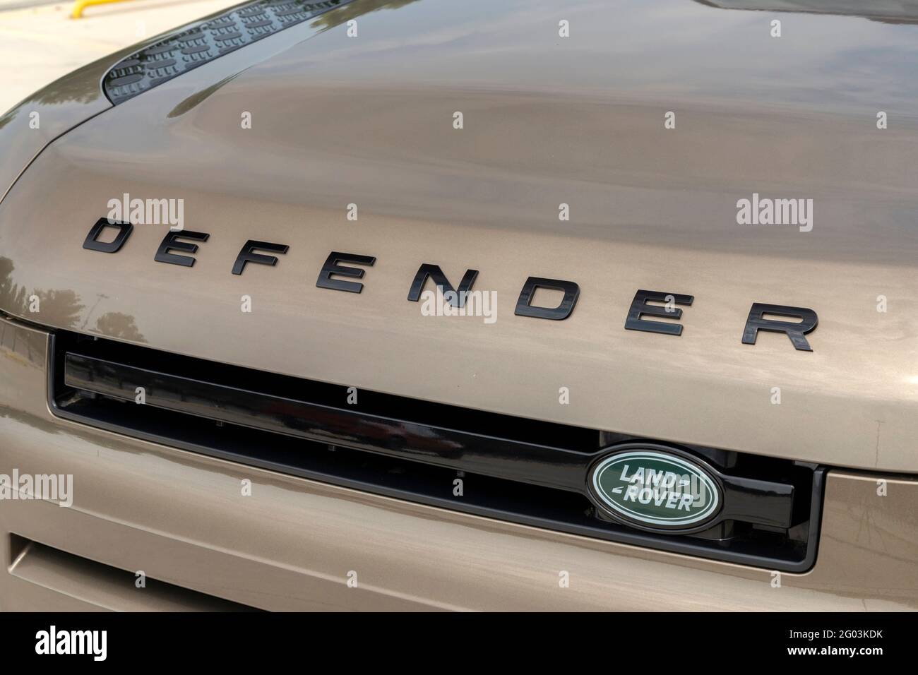 Land Rover Defender è un SUV fuoristrada a trazione integrale della società automobilistica britannica Jaguar Land Rover. Foto Stock