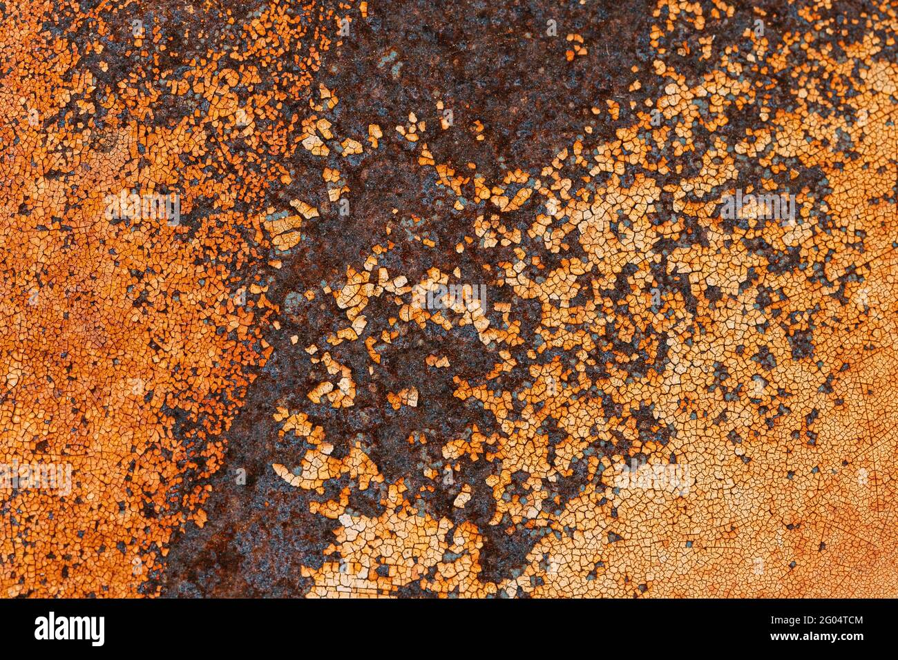 Old Grunge Rusty metallo metallizzato colorato sfondo. Superficie metallica dell'astratto rosso arancione giallo Foto Stock