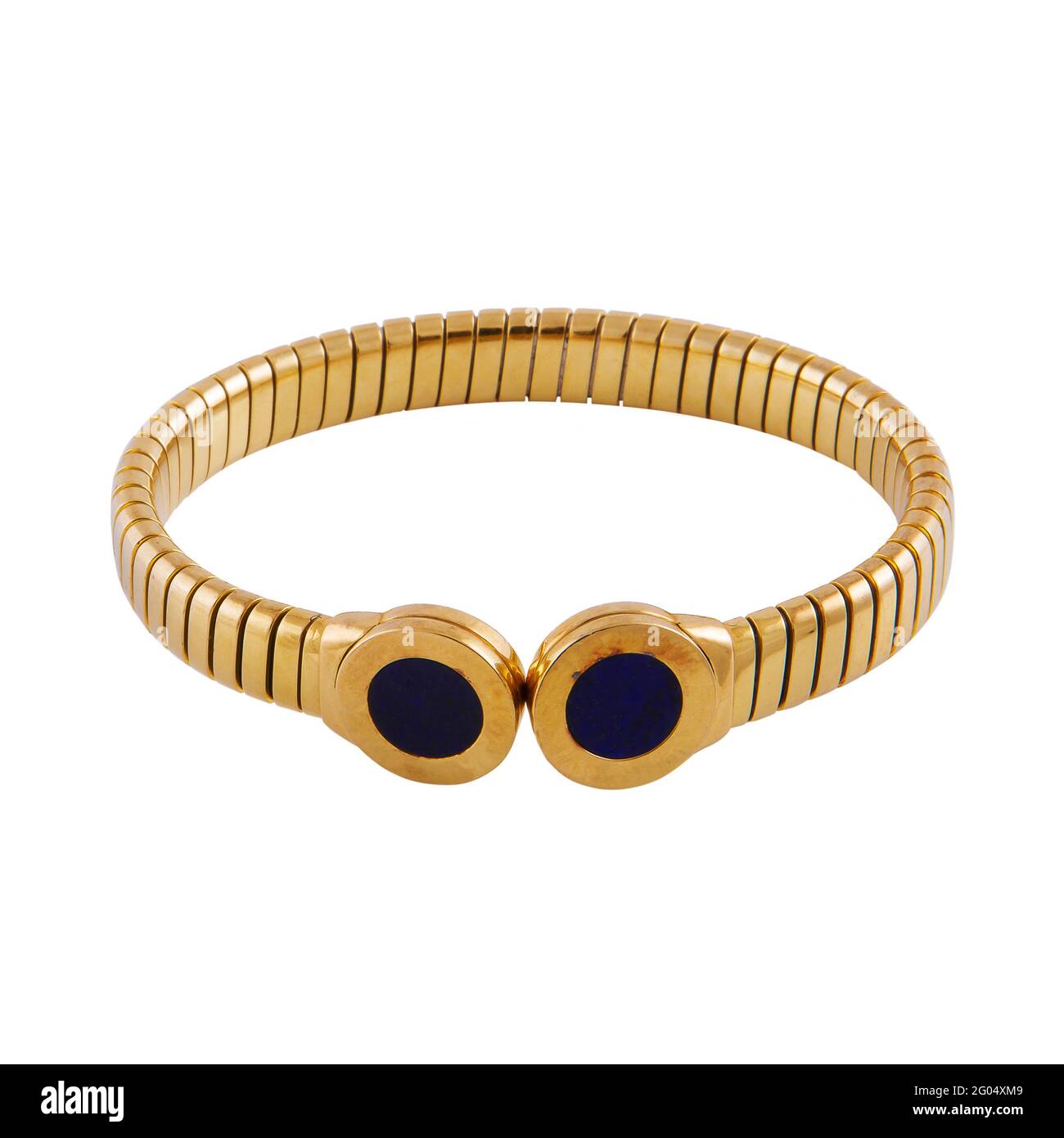 Scatto verticale di un antico anello celtico dorato del braccio con pietre  di lapis lazzuli Foto stock - Alamy