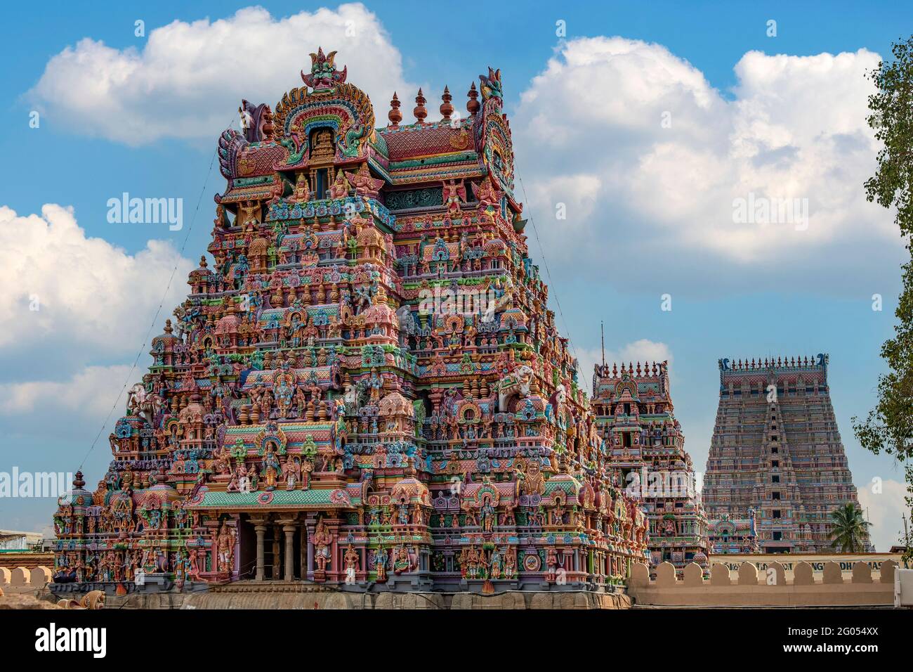 Gopurams meridionale, Sri Ranganathaswamy Tempio Srirangam, Trichy, Tamil Nadu, India Foto Stock