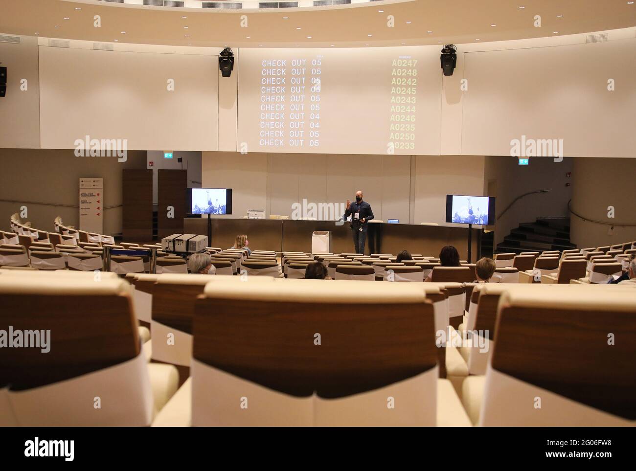 Roma, Italia. 01 Giugno 2021. Roma, Inaugurazione del nuovo centro vaccinale situato presso la sede di Confindustria. Foto: Credit: Independent Photo Agency/Alamy Live News Foto Stock