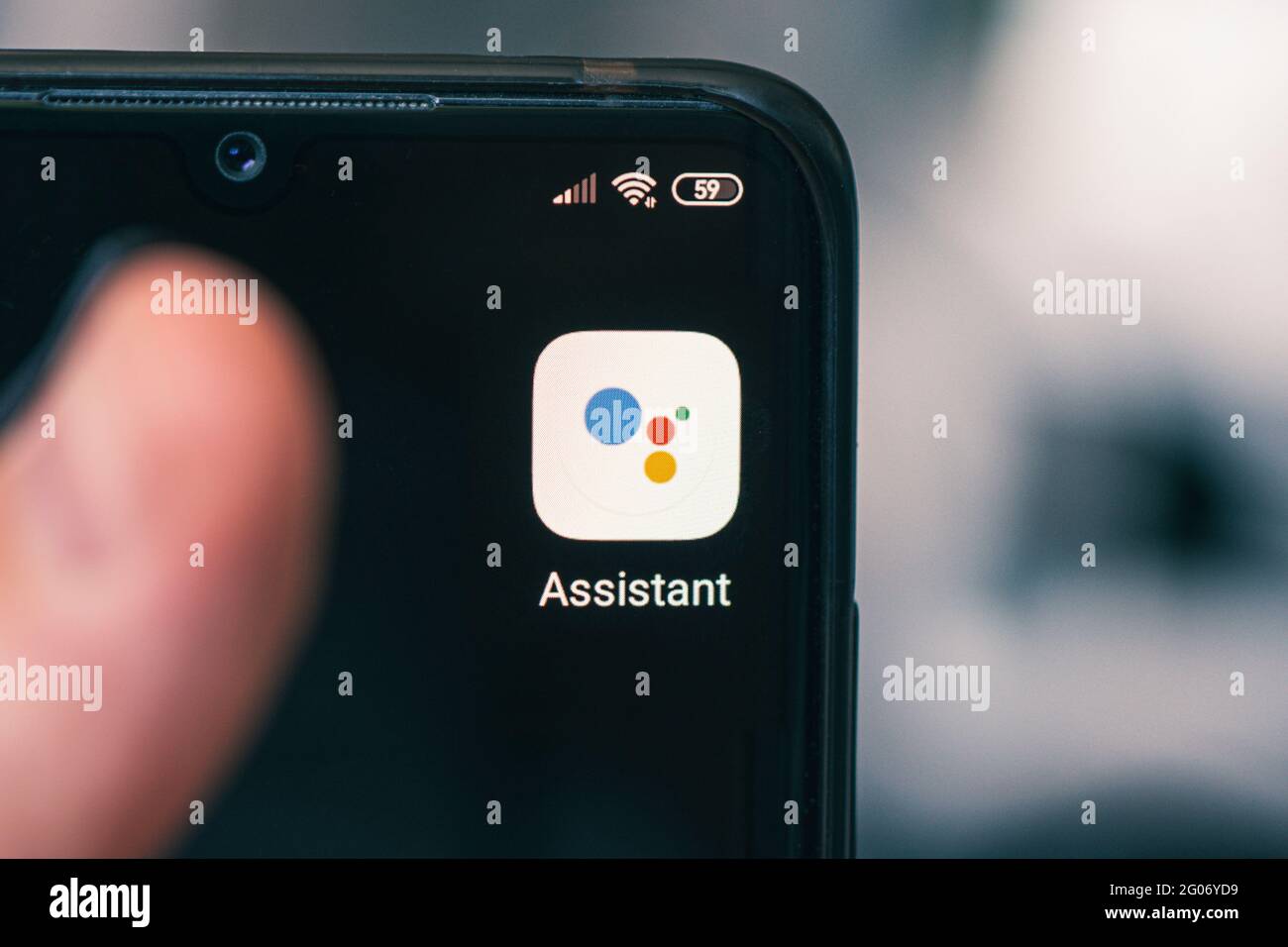 8 aprile 2021, Barnaul, Russia: App mobile Google Assistant di Google, Inc. Foto Stock
