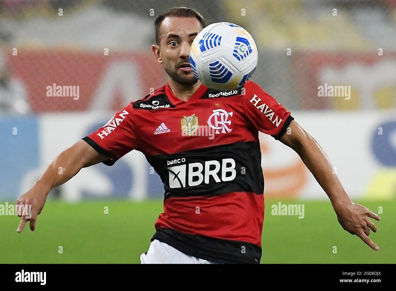 Rio de Janeiro, Brasile, 30 maggio 2021. Il calciatore Everton Ribeiro, della squadra Flamengo, durante una partita contro Fluminense per il campione Rio 2021 Foto Stock