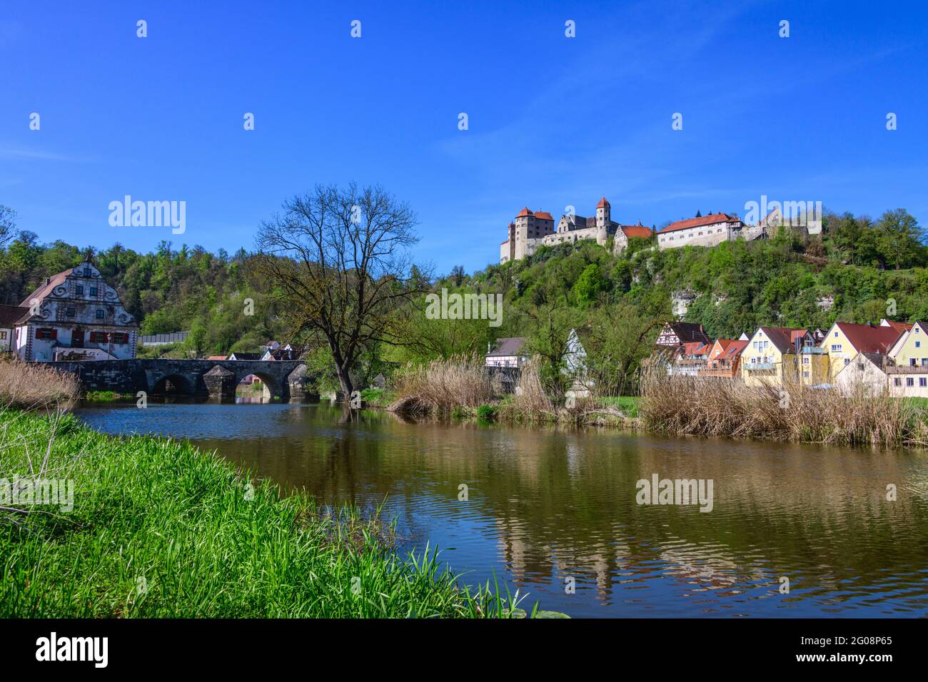Vista pittoresca di Harburg e del suo castello Foto Stock
