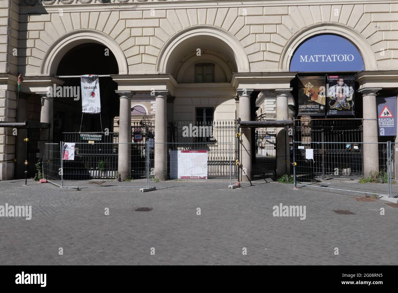 L'INGRESSO DELL'EX MACELLO È STATO APERTO DAL 1890 AL 1975 Foto Stock