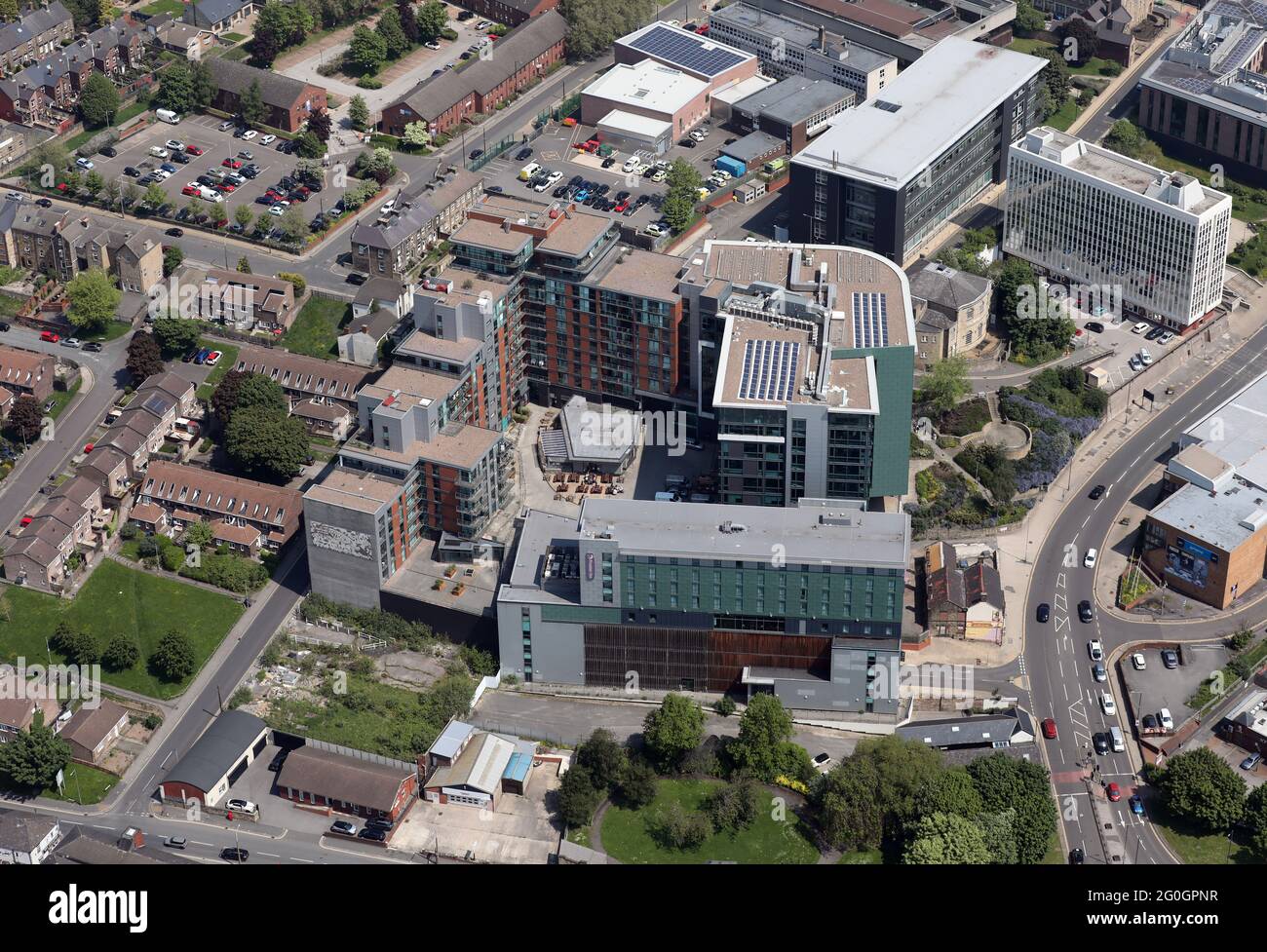 Vista aerea di Gateway Plaza (incluso il Premier Inn) nel centro di Barnsley, South Yorkshire Foto Stock