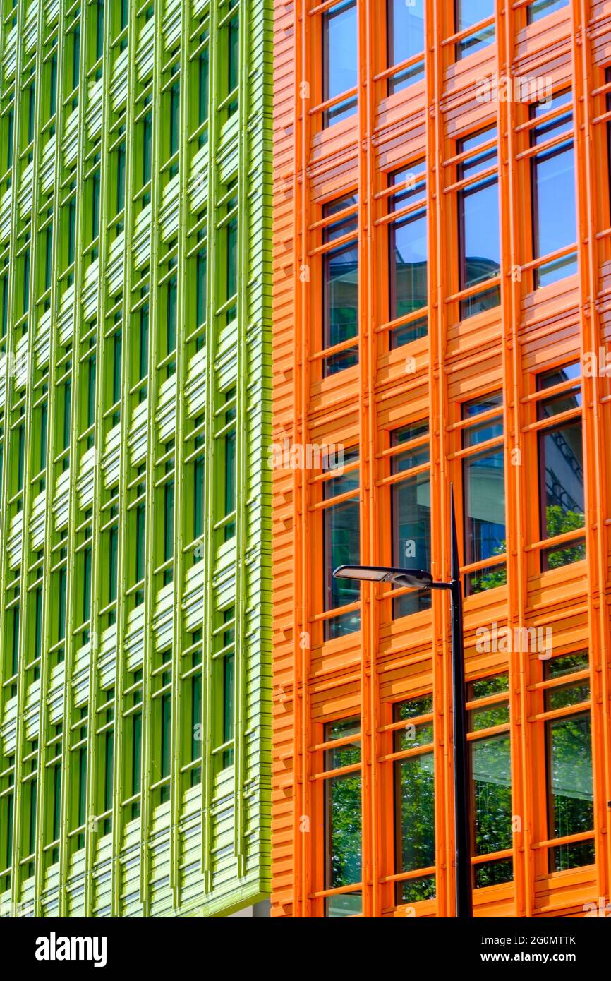 Sviluppo centrale di Saint Giles, architettura contemporanea, progettata dall'architetto italiano Renzo piano, Londra, Regno Unito Foto Stock