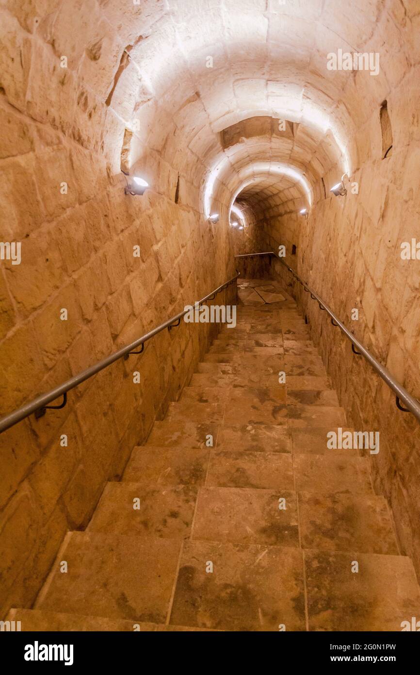 Scalinata alla Cittadella, cittadella di Victoria, Isola di Gozo, Malta Foto Stock