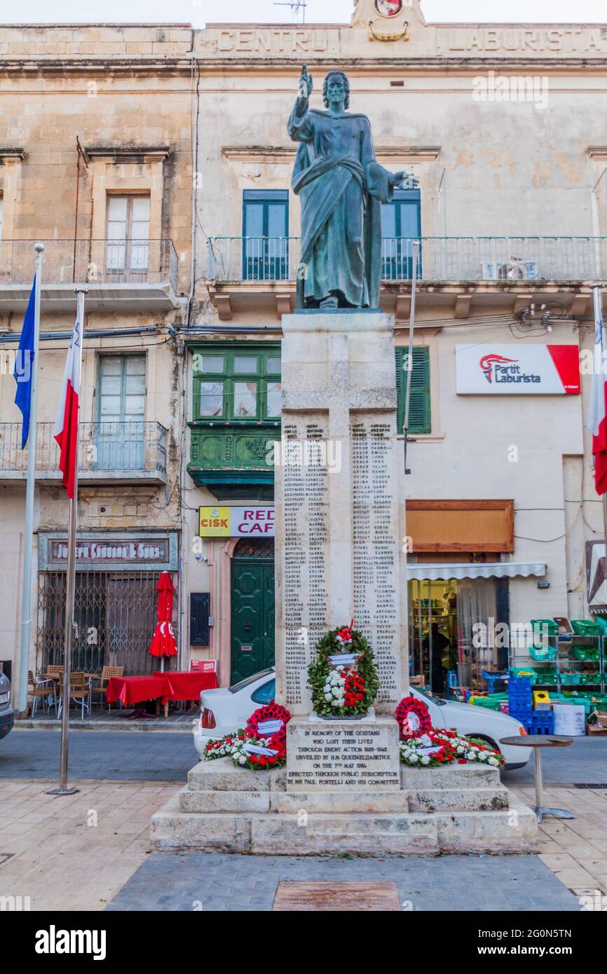 VICTORIA, MALTA - 8 NOVEMBRE 2017: Memoriale alle vittime della seconda guerra mondiale a Victoria, Gozo Island, Malta Foto Stock