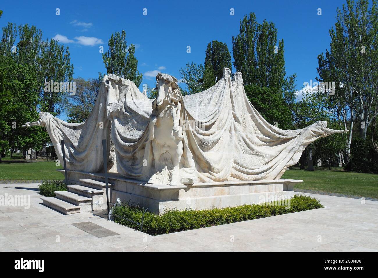 Tomba di József Antall (primo ministro, storico), Cimitero Kerepesi (cimitero nazionale della strada delle fiamme), 8° distretto, Budapest, Ungheria, Europa Foto Stock