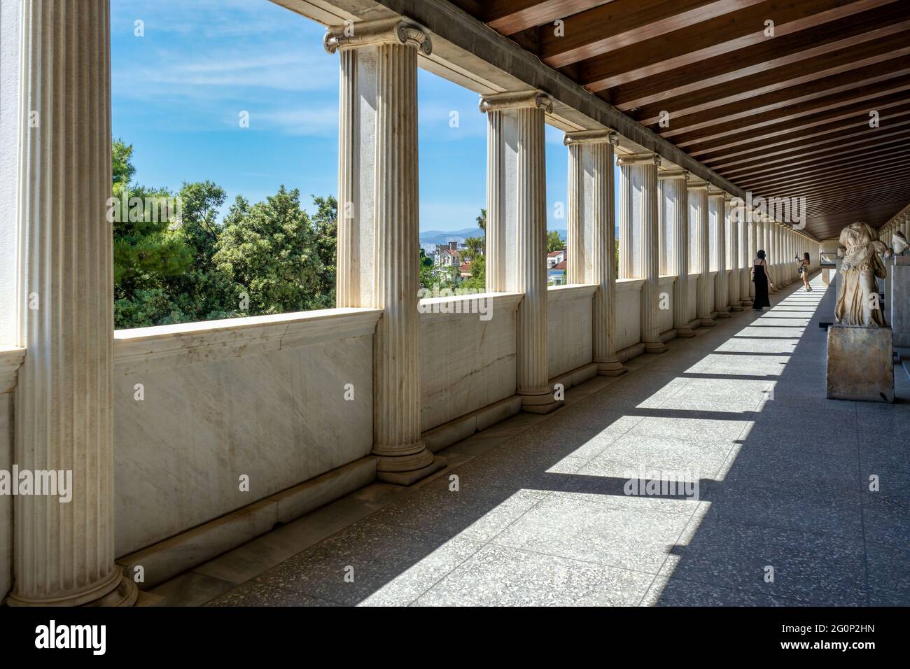 Atene, Attica, Grecia. STOA di Attalus (Attalos) vista interna del piano superiore presso il sito archeologico dell'antica Agora di Atene Foto Stock