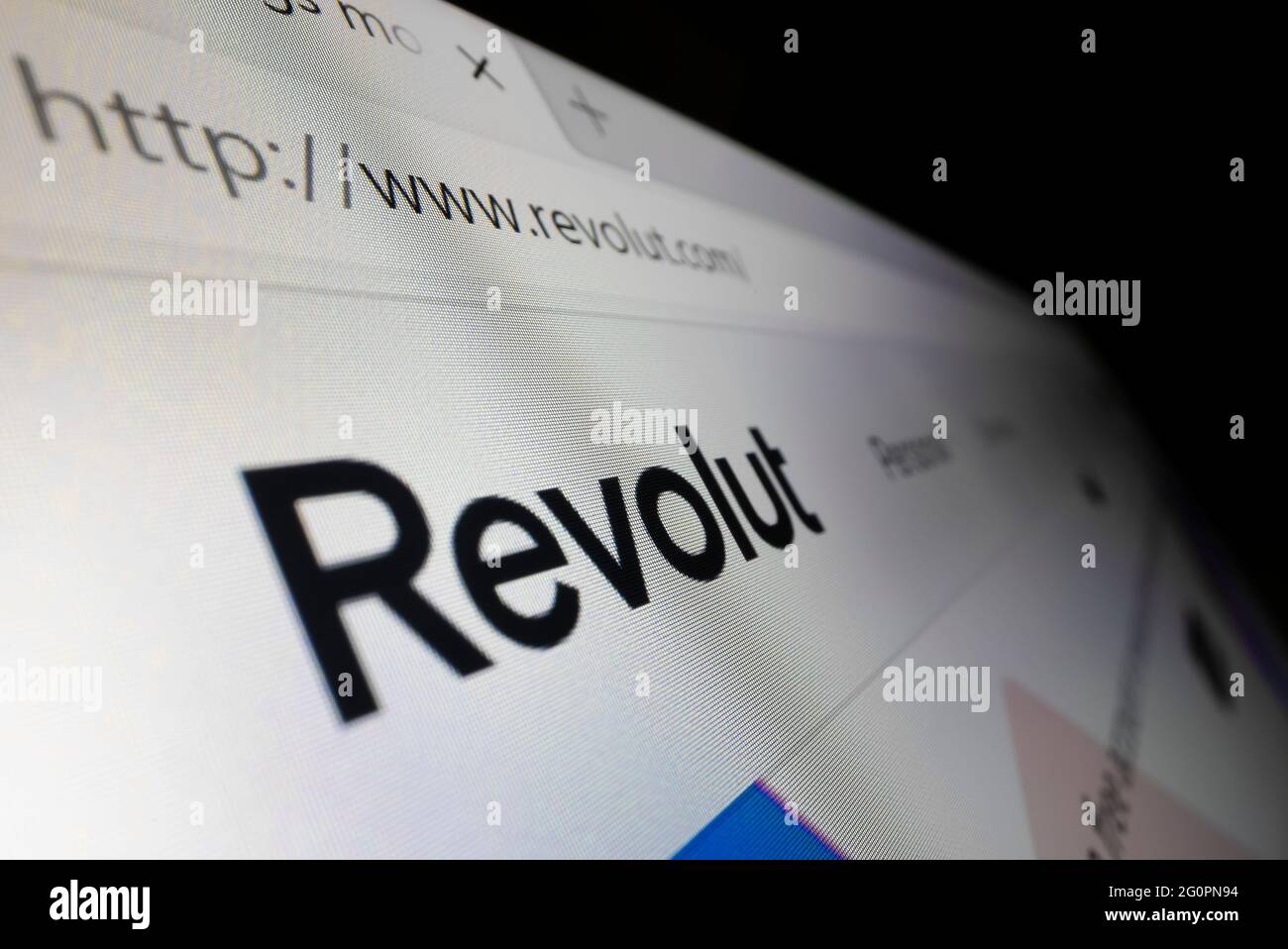 Vista ravvicinata del logo Revolut sul suo sito Web Foto Stock
