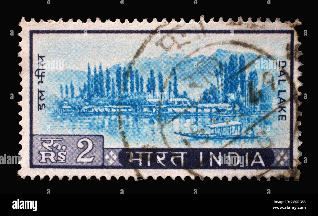 Il francobollo stampato in India mostra il lago dal in Kashmir, circa 1967 Foto Stock