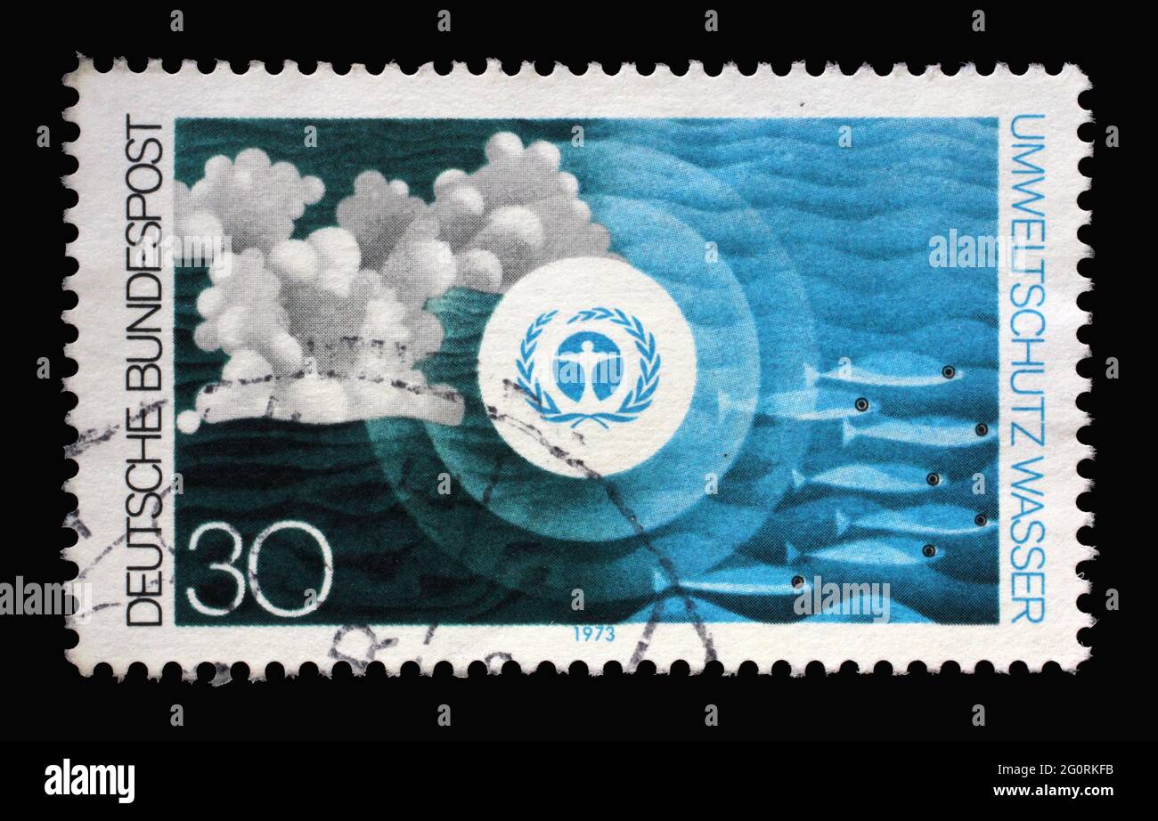 Un francobollo stampato in Germania che mostra la Giornata internazionale dell'acqua, della protezione dell'ambiente e dell'ambiente, intorno al 1973 Foto Stock