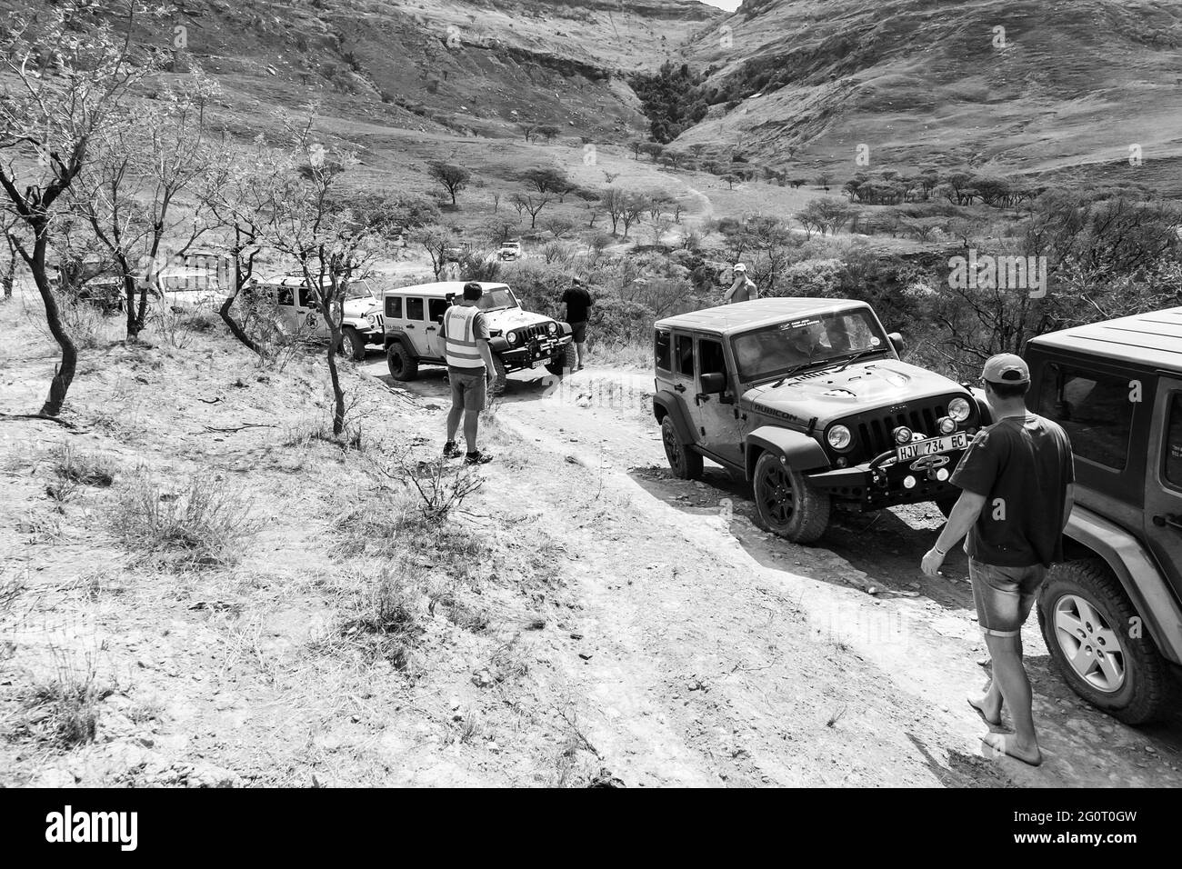 H, SUD AFRICA - 06 gennaio 2021: Harrismith, Sud Africa - 02 2015 ottobre: Addestramento del driver del percorso di montagna 4x4 al Camp Jeep nel Drakensberg Foto Stock