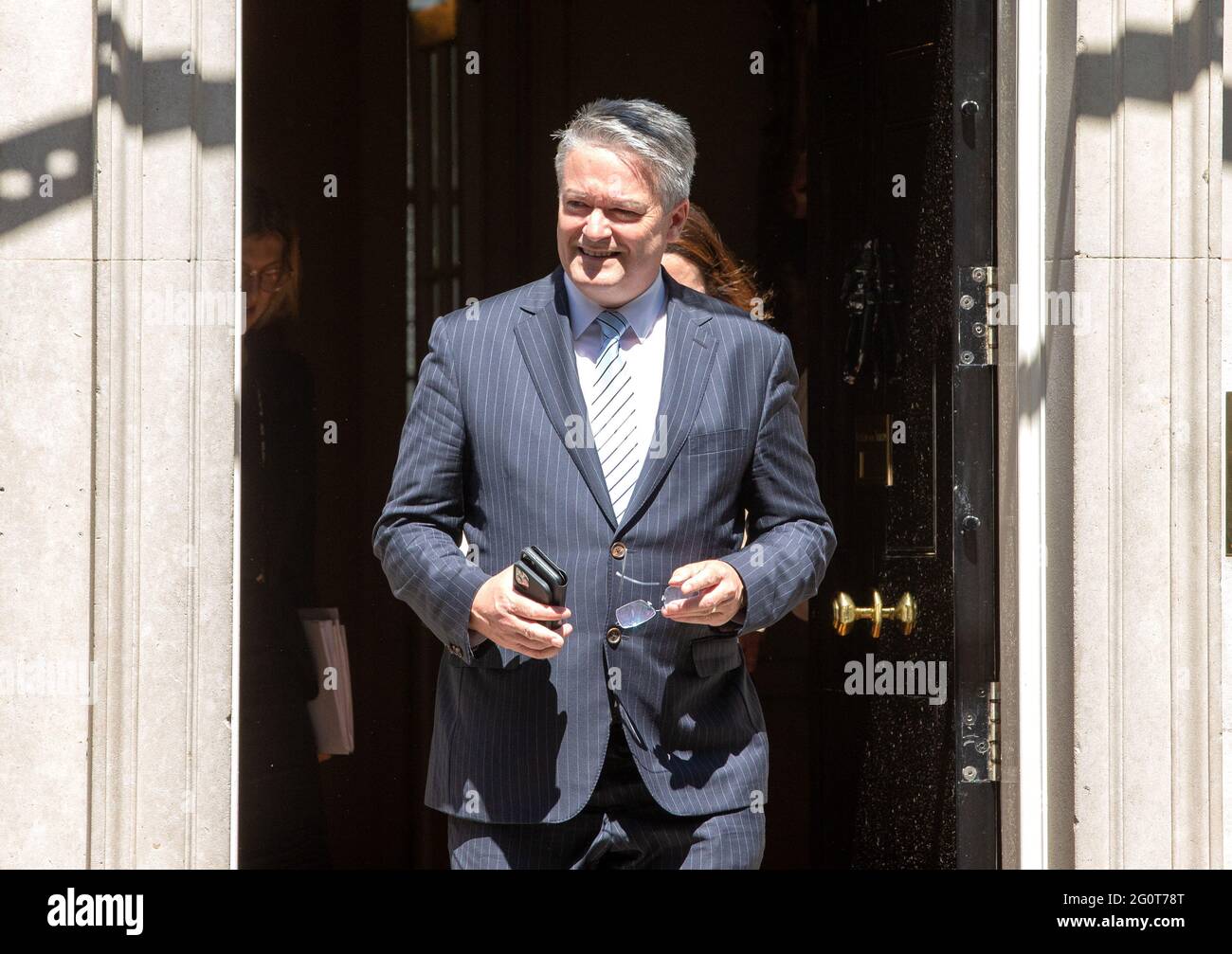 Londra, Regno Unito. 3 Giugno 2021. Mathias Cormann, Segretario Generale dell'Organizzazione per la cooperazione e lo sviluppo economico, a Downing Street per un incontro in vista della riunione dei Ministri delle finanze del G7 che avrà inizio a Londra il 4 giugno. E 'il suo secondo giorno intero nel lavoro Credit: Mark Thomas / Alamy Live News Foto Stock