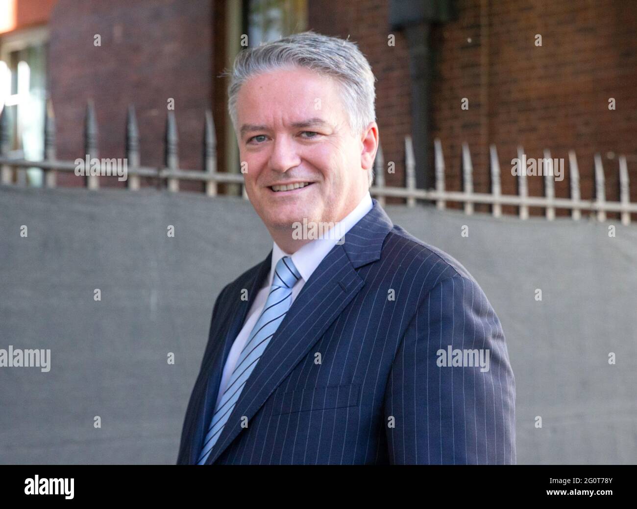 Londra, Regno Unito. 3 Giugno 2021. Mathias Cormann, Segretario Generale dell'Organizzazione per la cooperazione e lo sviluppo economico, a Downing Street per un incontro in vista della riunione dei Ministri delle finanze del G7 che avrà inizio a Londra il 4 giugno. E 'il suo secondo giorno intero nel lavoro Credit: Mark Thomas / Alamy Live News Foto Stock