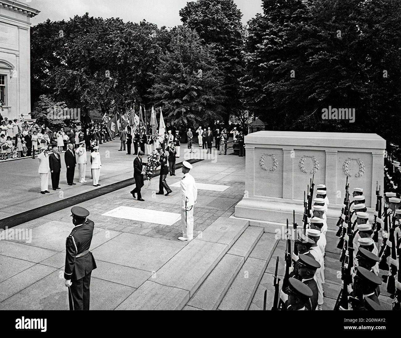 Cerimonia del Memorial Day del 1963 maggio presso il cimitero nazionale di Arlington, ALLE 10:50. Foto Stock