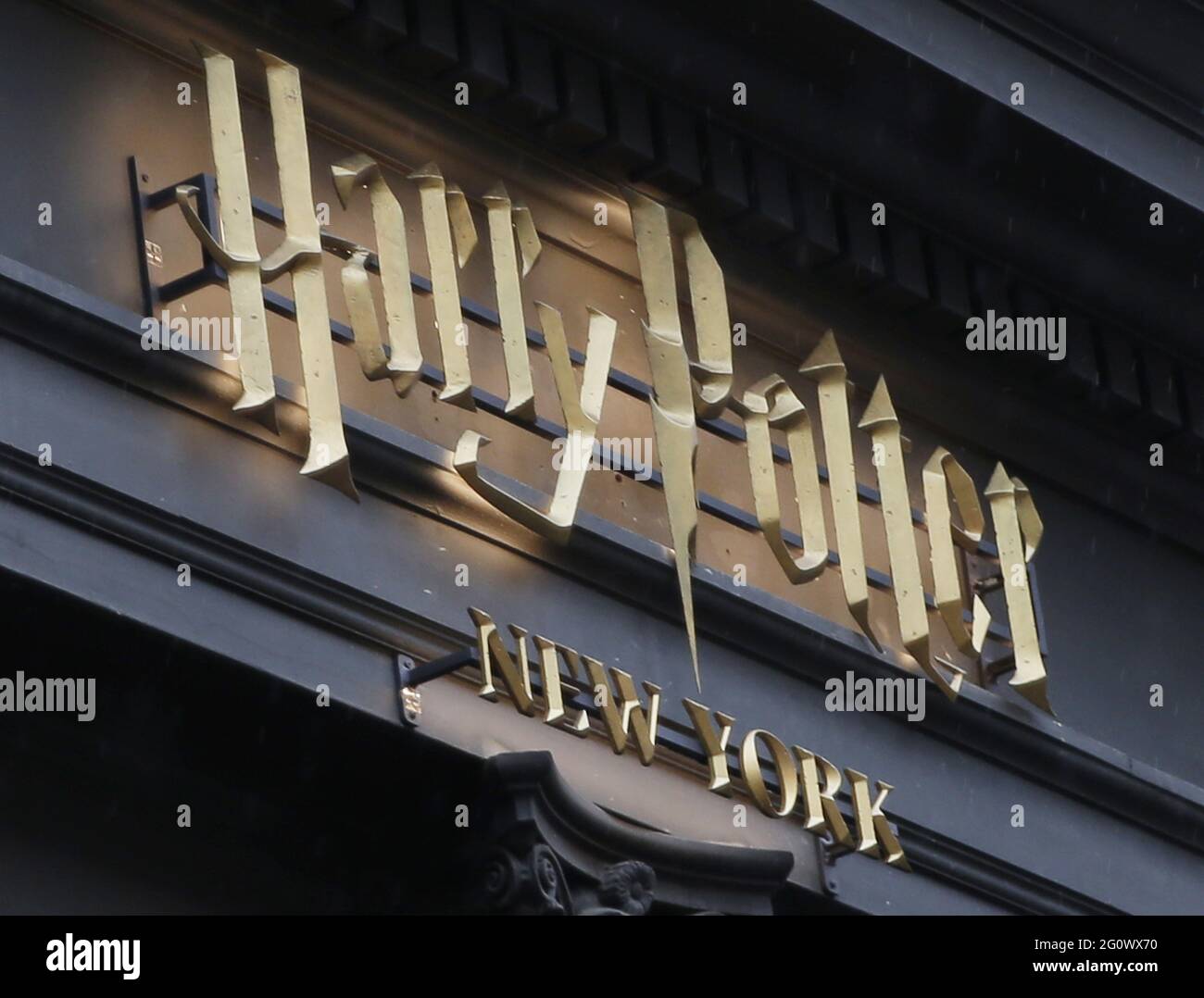New York, Stati Uniti. 03 giugno 2021. Harry Potter New York, il primo negozio ufficiale al mondo di punta "Harry Potter", apre oggi con la più grande collezione di articoli "Harry Potter" e "Fantastic Beasts" sotto un unico tetto giovedì 3 giugno 2021 a New York City. Foto di John Angelillo/UPI Credit: UPI/Alamy Live News Foto Stock