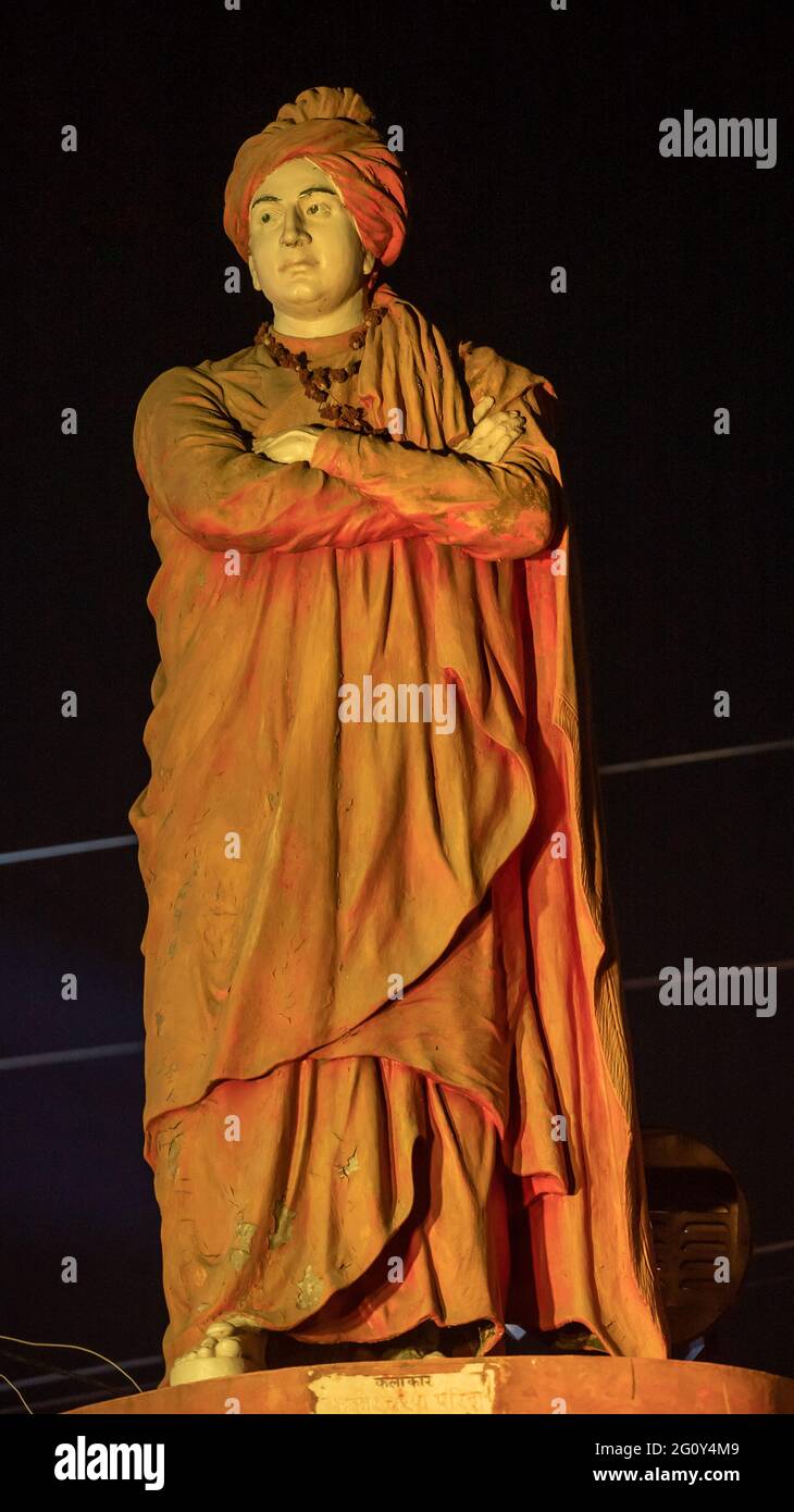 Statua del monaco indù indiano Swami Vivekananda, Vivekananda era propenso alla spiritualità. Stte a Haridwar, Uttarakhand India. Foto di alta qualità Foto Stock