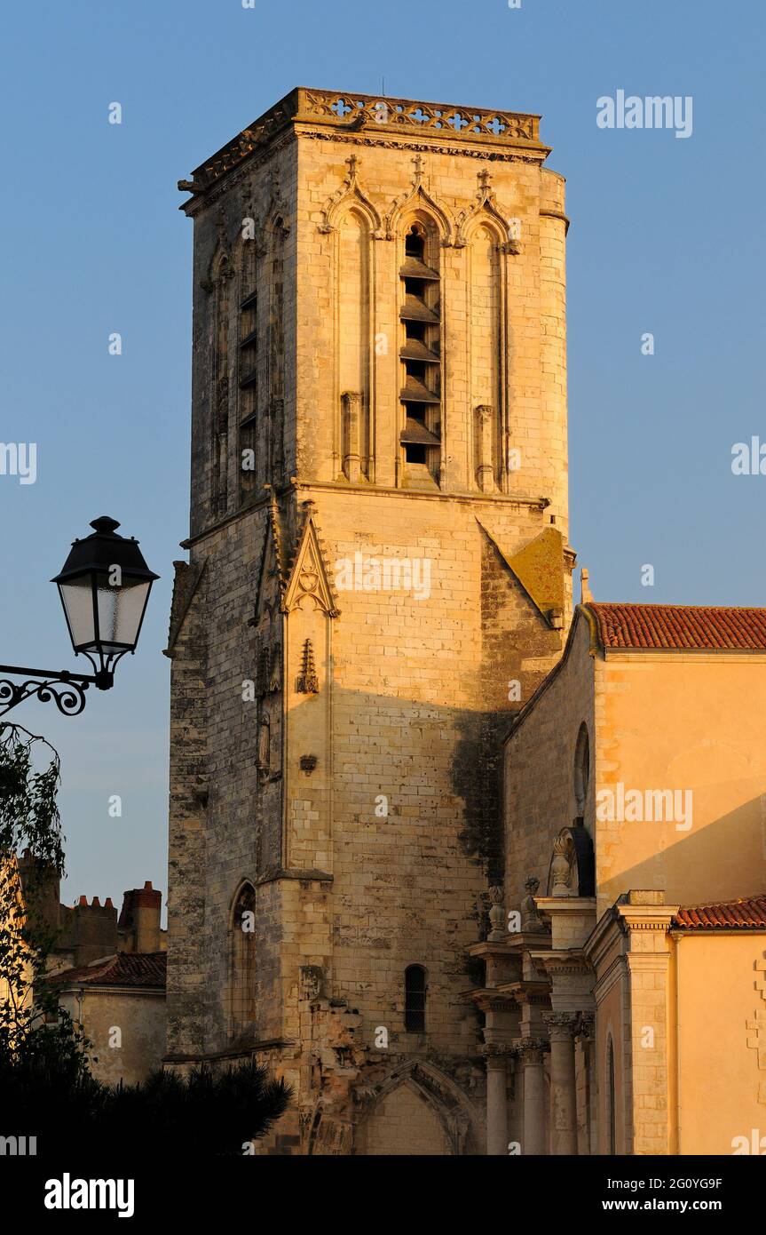 FRANCIA, CHARENTE-MARITIME (17) LA ROCHELLE, CHIESA DI SAINT SAUVEUR Foto Stock