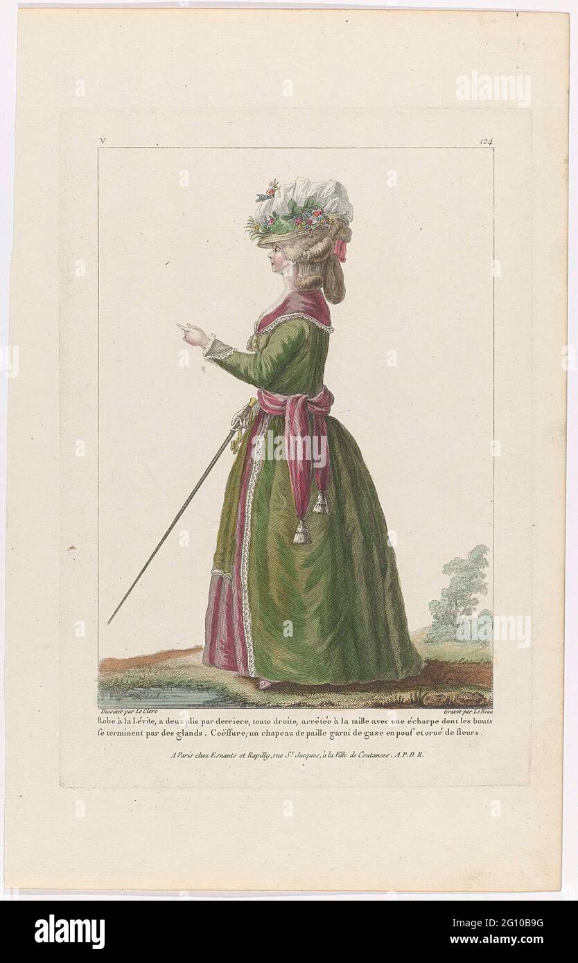Gallery des Modes et Costumes Français, 1779, v 124: Robe à la Levit (...). Donna in piedi vestita in un 'Robe à la lévite' con due pieghe in vita da una sciarpa con spazzole. Sull'alta acconciatura un cappello di paglia, guarnito con 'sguardo e pouf' e decorato con fiori. Un bastone da passeggio nella mano destra con un pulsante dorato. Stampa dalla Serie V. 21e Cahier de Costumes Français, 15th Suite d'Habillemens à la Mode e 1779, Gallery des Modes et Costumes Français. Foto Stock