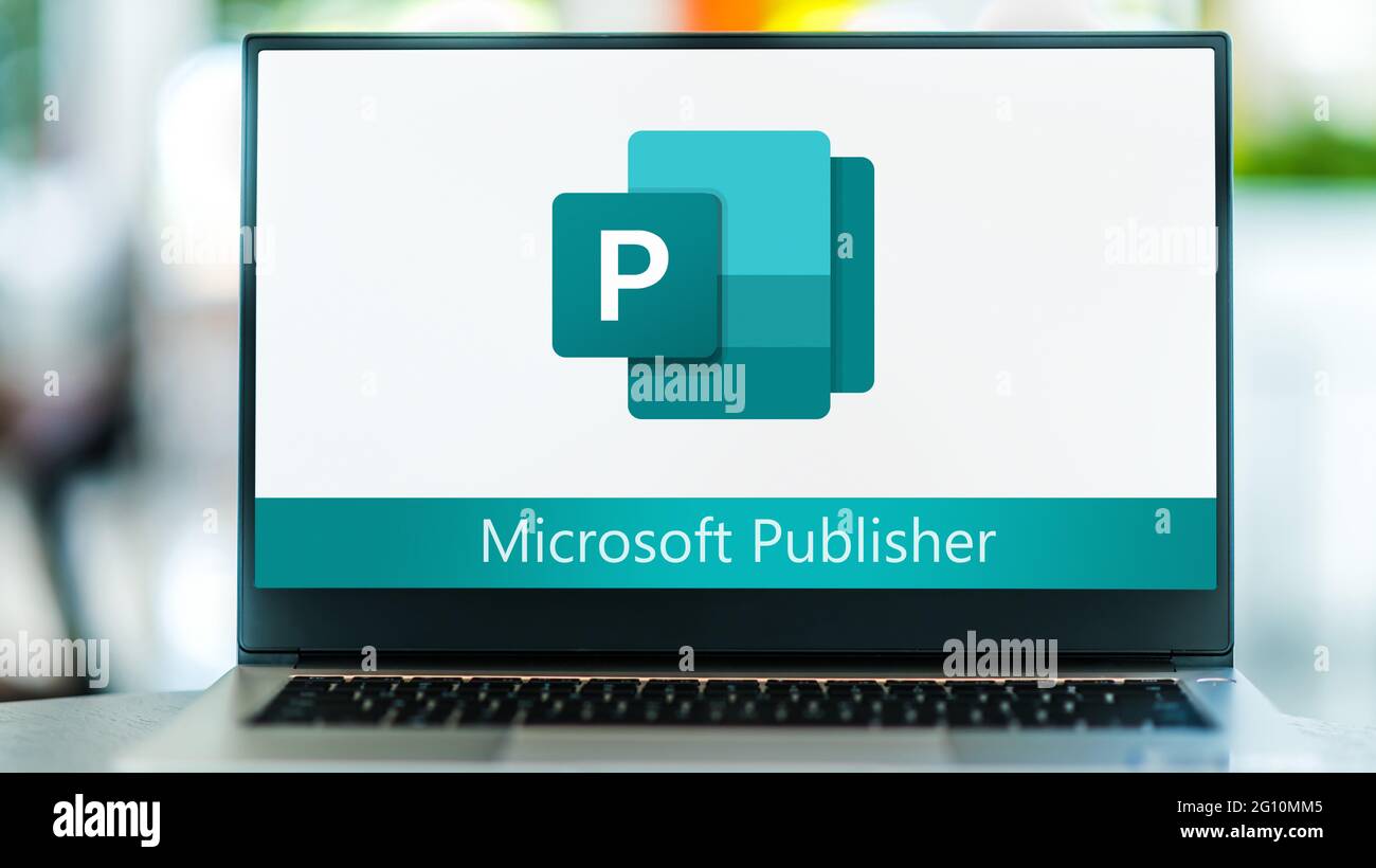 POZNAN, POL - 1 MAGGIO 2021: Computer portatile che visualizza il logo di Microsoft Publisher, un'applicazione di desktop publishing, parte del software della famiglia Office Foto Stock