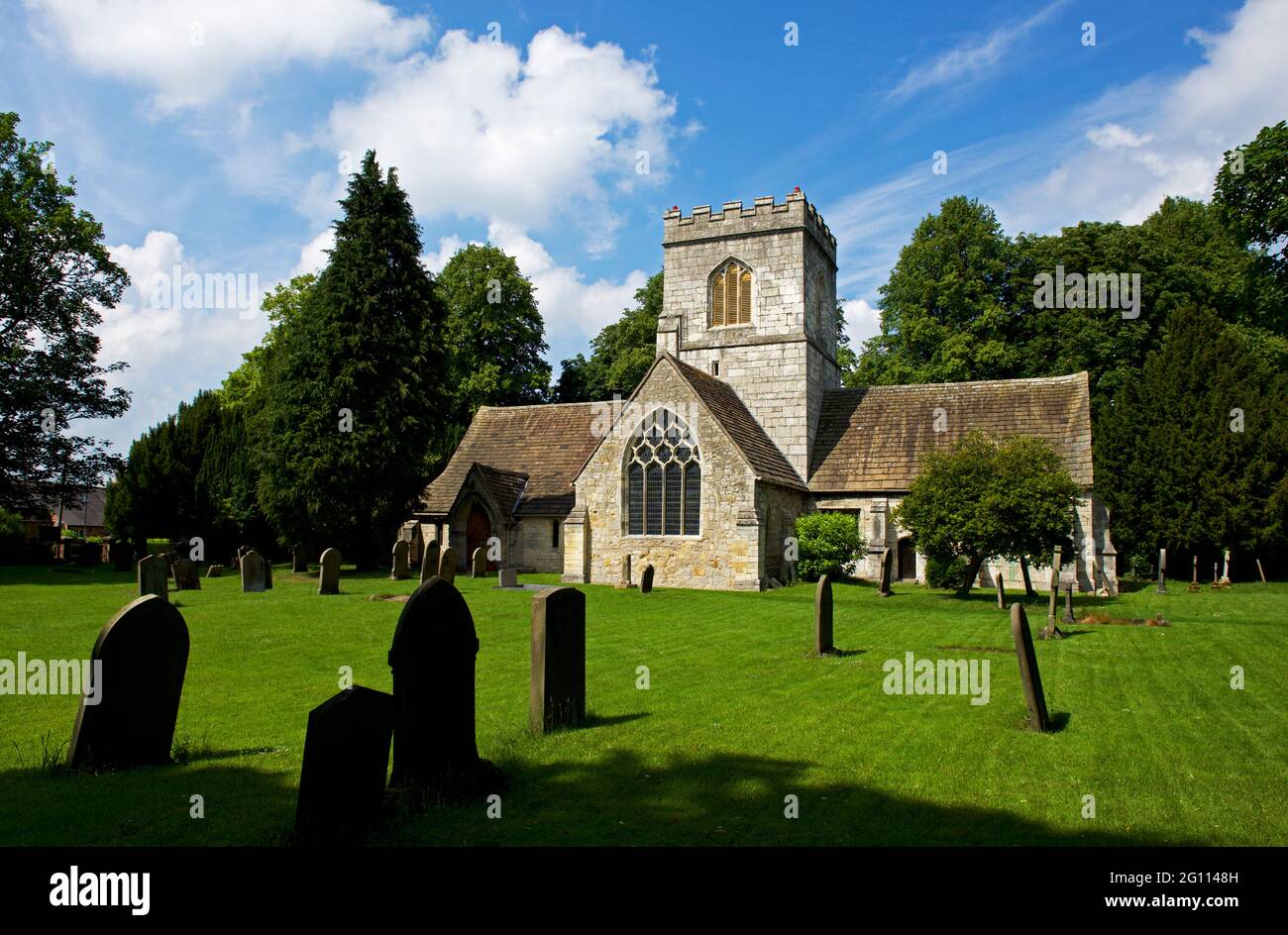 Chiesa di Santa Maria, nel villaggio di Church Fenton, North Yorkshire, Inghilterra, Regno Unito Foto Stock