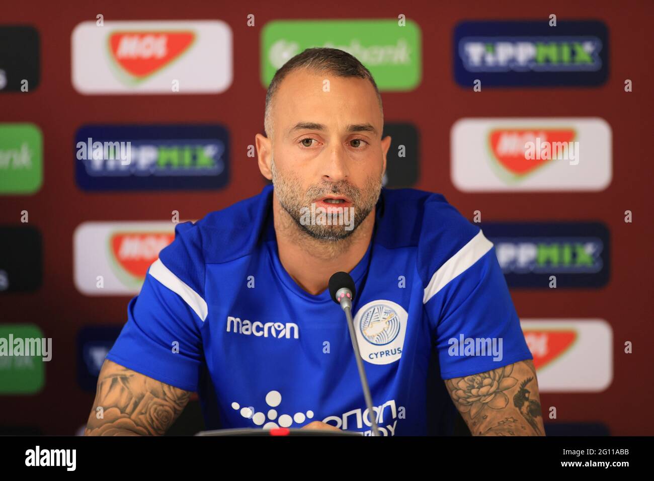 Baudapest, Ungheria. 03 giugno 2021. Budapest, Ungheria, 2021. 3 giugno, Stadion di Szusza Ferenc. Il capo allenatore cipriota Nikos Kostenoglou ha tenuto una conferenza stampa, la nazionale di calcio cipriota giocherà una partita di preparazione il 4 giugno contro la nazionale ungherese maschile. Fotis Papoulis, calciatore di Omonia. Credit: Gabriella Barbara/Alamy Live News Foto Stock