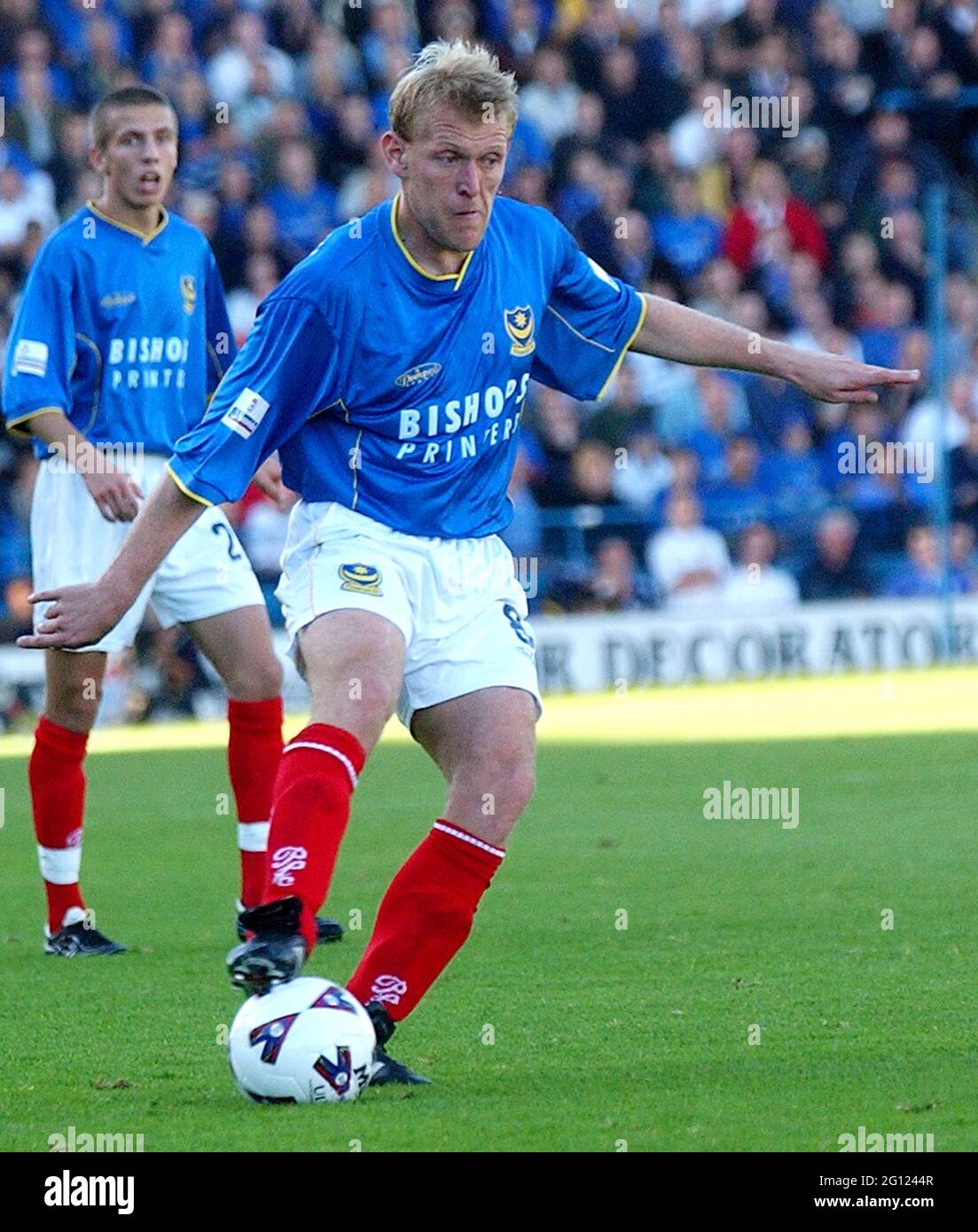 PORTSMOUTH FC, POMPEY, ROBERT PROSINECKI V PRESTON PIC MIKE WALKER, 2001 Foto Stock