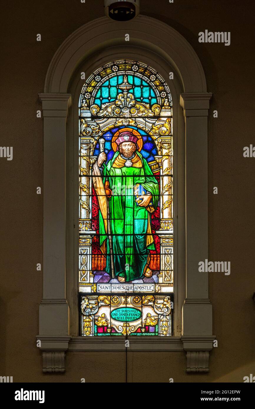 Vetrate nella Chiesa del Santo Nome, Toronto, Canada Foto Stock