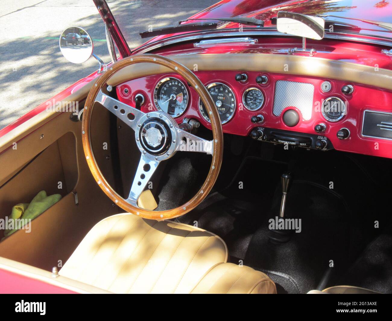 classica vettura sportiva convertibile rossa vintage Foto Stock