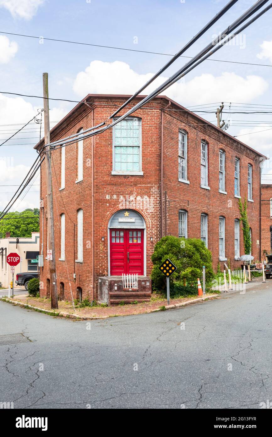 WINSTON-SALEM, NC, USA-1 GIUGNO 2021: Fries Mfg. E Power Co. Edificio, datato 1897. Foto Stock