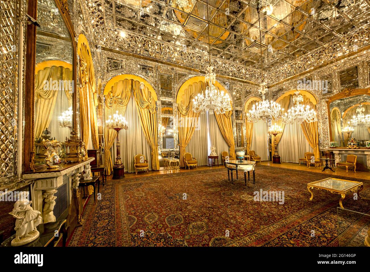 Ex palazzo reale della dinastia Qajar iraniana conosciuto come Palazzo Golestan a Teheran, Iran Foto Stock