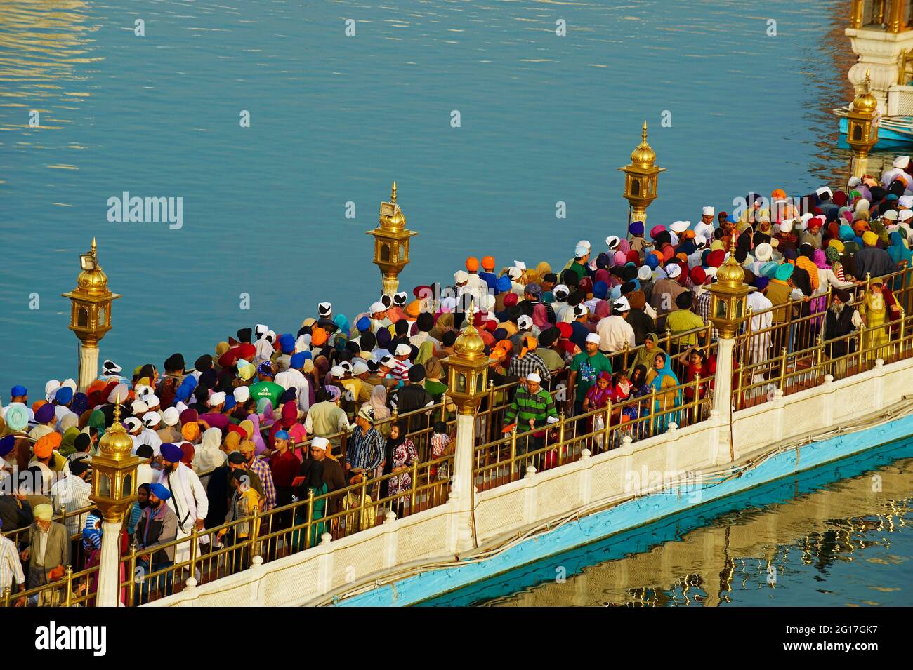 India, Penjab, Amritsar, Harmandir Sahib (Tempio d'oro), centro spirituale e culturale della religione Sikh Foto Stock