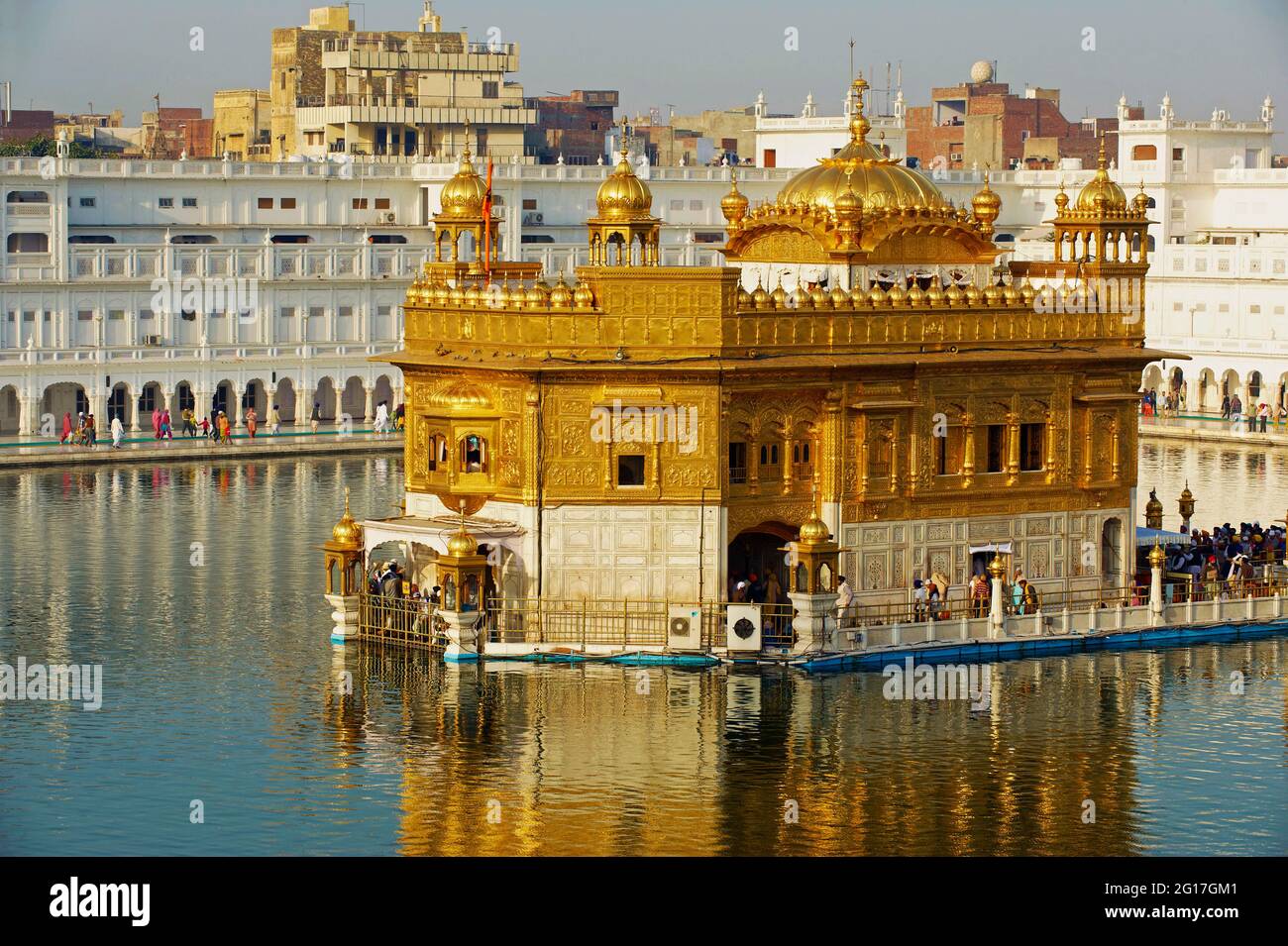India, Penjab, Amritsar, Harmandir Sahib (Tempio d'oro), centro spirituale e culturale della religione Sikh Foto Stock