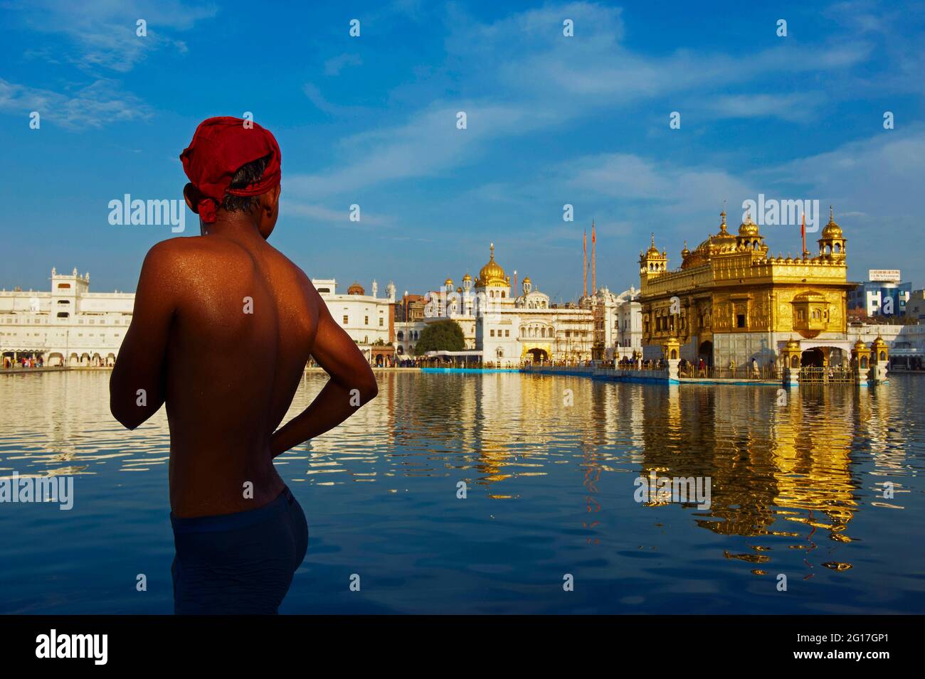 India, Penjab, Amritsar, Harmandir Sahib (Tempio d'oro), centro spirituale e culturale della religione Sikh Foto Stock