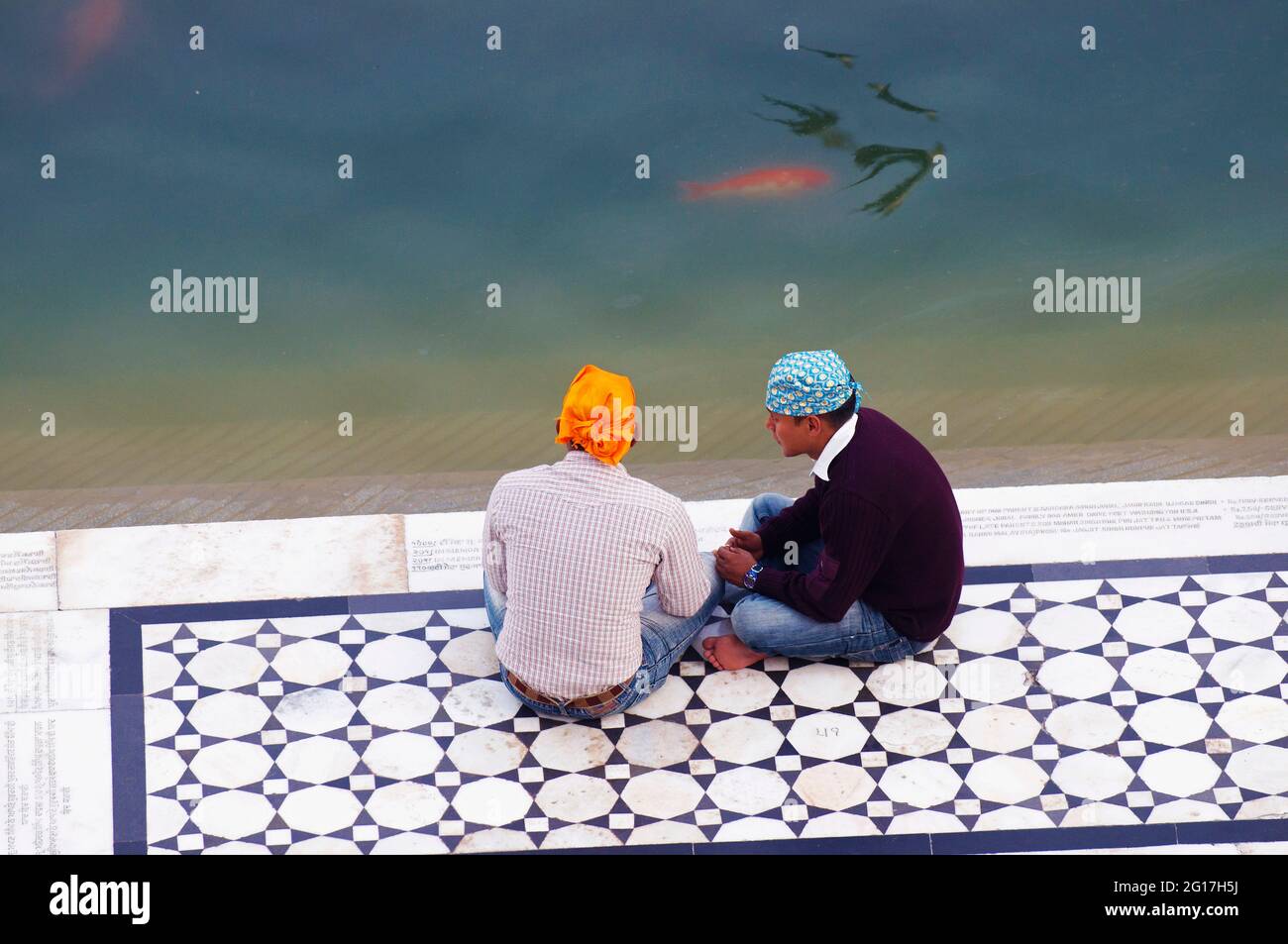 India, Penjab, Amritsar, Harmandir Sahib (Tempio d'oro), centro spirituale e culturale della religione Sikh Foto Stock