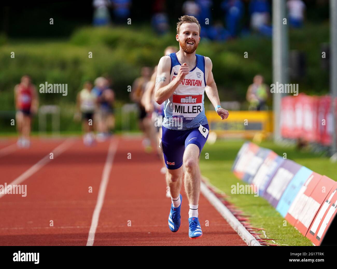 Owen Miller, Gran Bretagna, vince la Men's Para 1500 Meter Race, parte dei Campionati Muller di atletica Britannica 2021 e la Coppa europea 10.000 metri dell'Università di Birmingham. Foto Stock