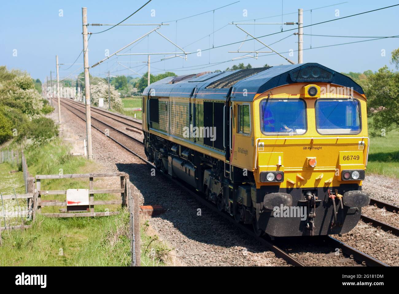 Locomotiva GBRF Classe 66 a Prestbury, Cheshire Foto Stock