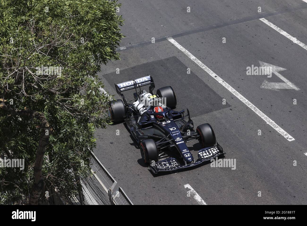 10 GASLY Pierre (fra), Scuderia AlphaTauri Honda AT02, azione durante il Gran Premio di Formula 1 Azerbaigian 2021 dal 04 al 06 giugno 2021 sul circuito cittadino di Baku, a Baku, Azerbaigian - Foto DPPI / LiveMedia Foto Stock
