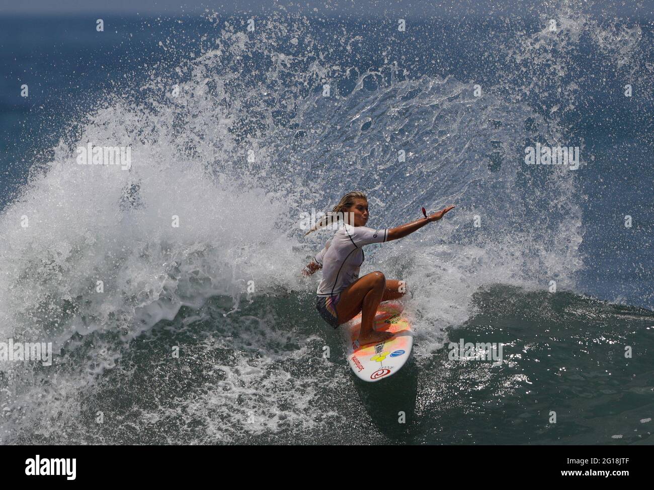 Surf - ISA World Surfing Games 2021 - la Bocana Beach, Tamanique, El Salvador - 5 Giugno 2021 Leilani McGonagle del Costa Rica in azione REUTERS/Jose Cabezas Foto Stock